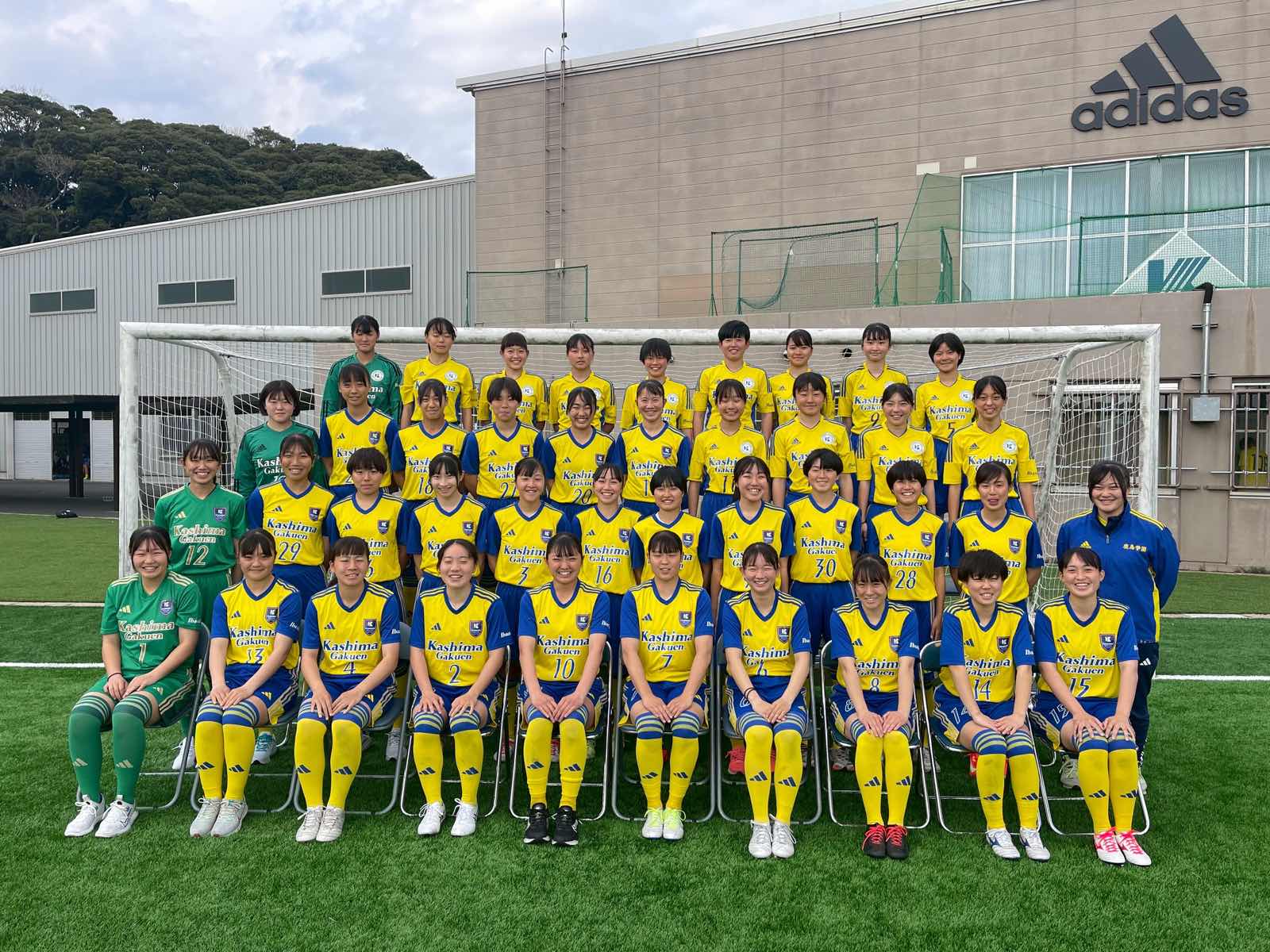 鹿島学園高等学校女子サッカー部 チーム集合写真